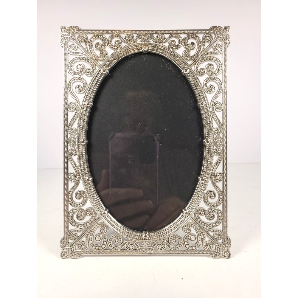 Parisian Home Scrolled‎ Filigree Metal Silvertone 4x6 Picture Frame
